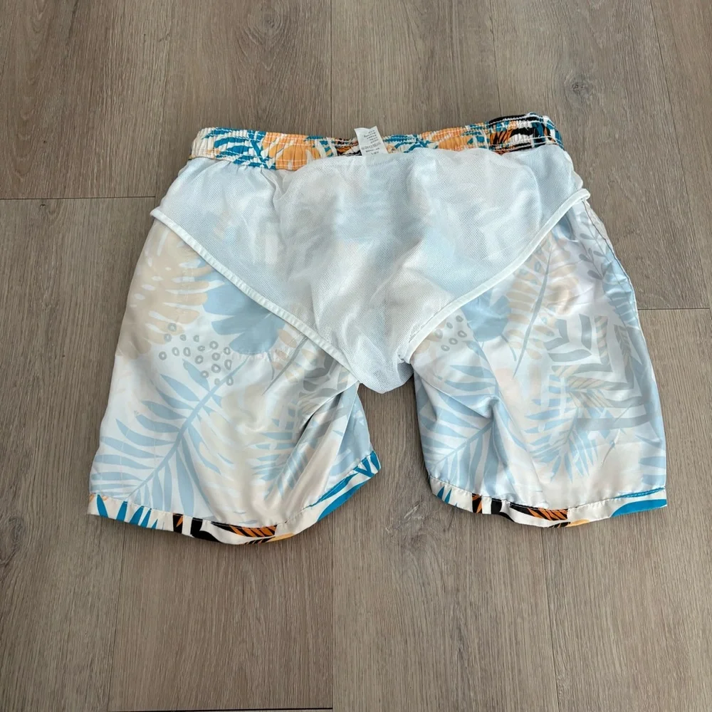 Boys Swim Trunks Shorts Large Blue Orange Cream
Tropical Print Summer Swim Pool - Picture 7 of 13